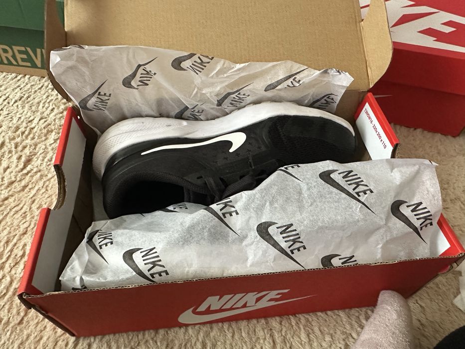 Дамски маратонки Nike