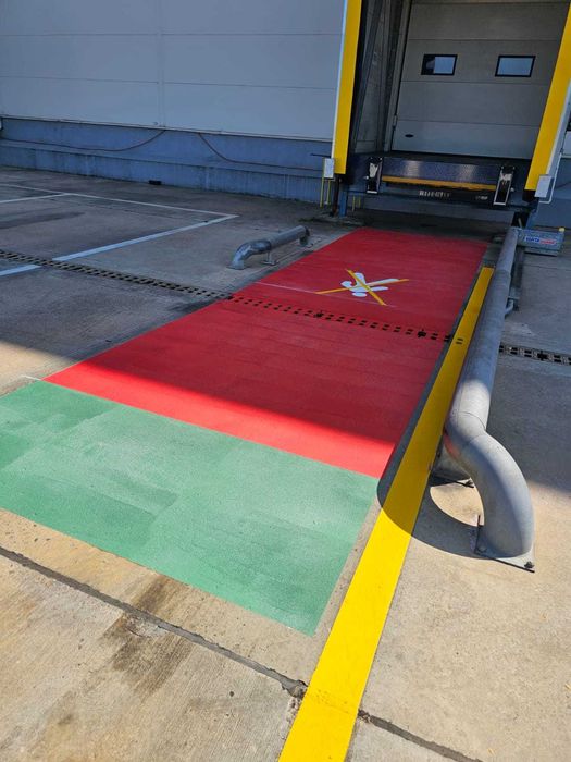 Marcaje rutiere profesionale – parcări, hale, depozite