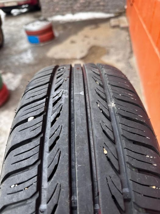 Продам комплект летних шин