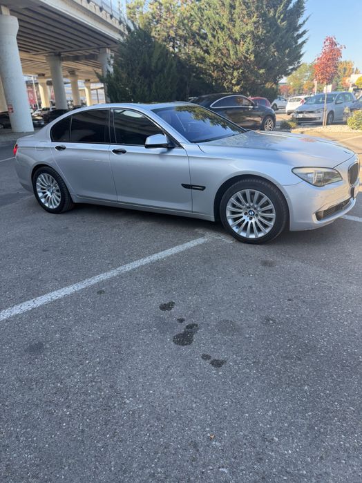 BMW Seria 7 2009 — imagine 2