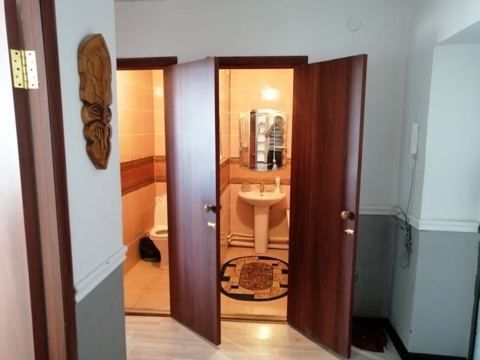 Сдам комнату на 12 мкр