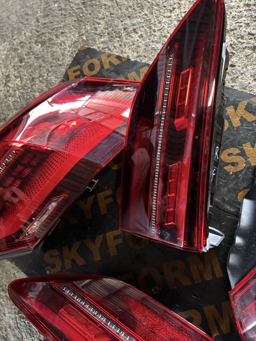 Vw Golf 8 GTI хечбег Стопове