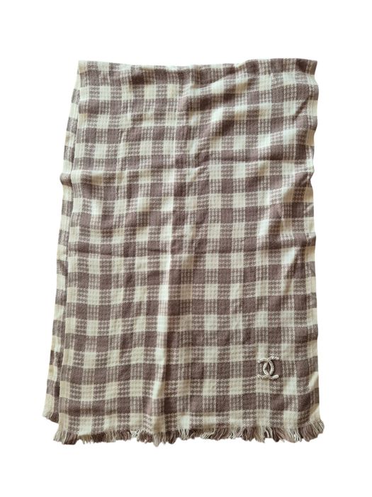 Chanel зимни шалове