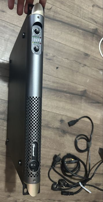 Vand amplificator 1U