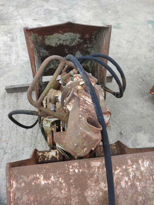 Cupa Graifer pentru excavator sau macara