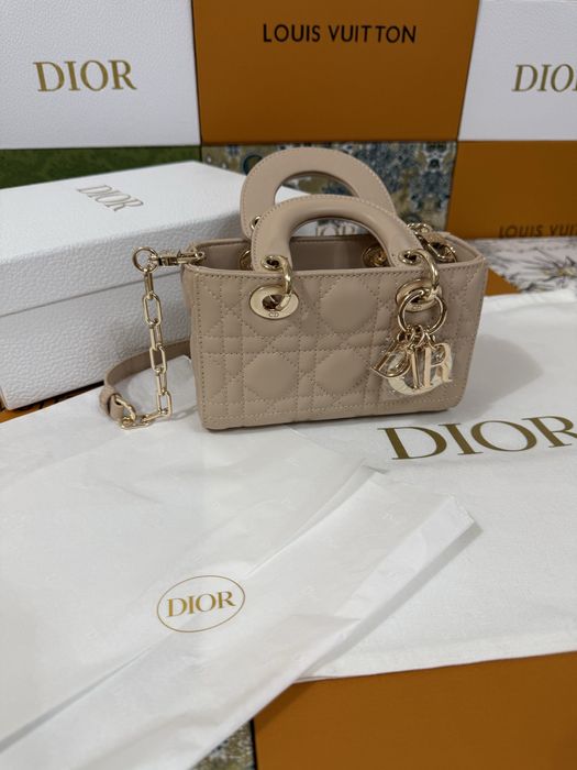 Дизайнерска дамска чантичка New Season