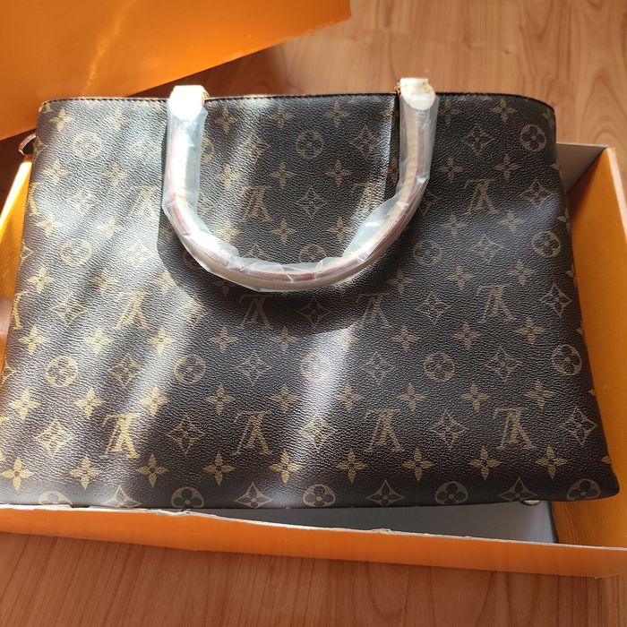 сумка подобии Louis Vuitton