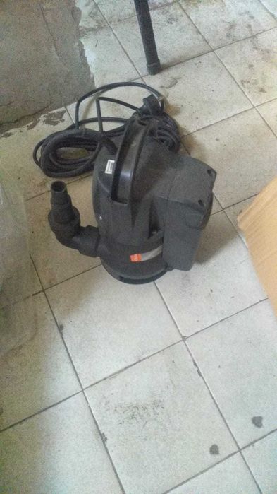Насосы для воды разные. Распродажа