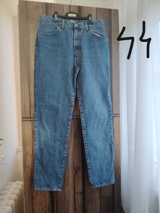 Blugi diverse marimi