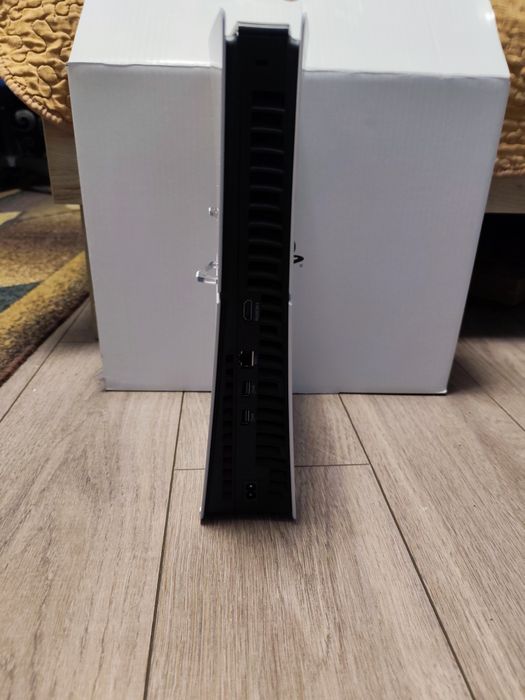 PlayStation 5 de vânzare