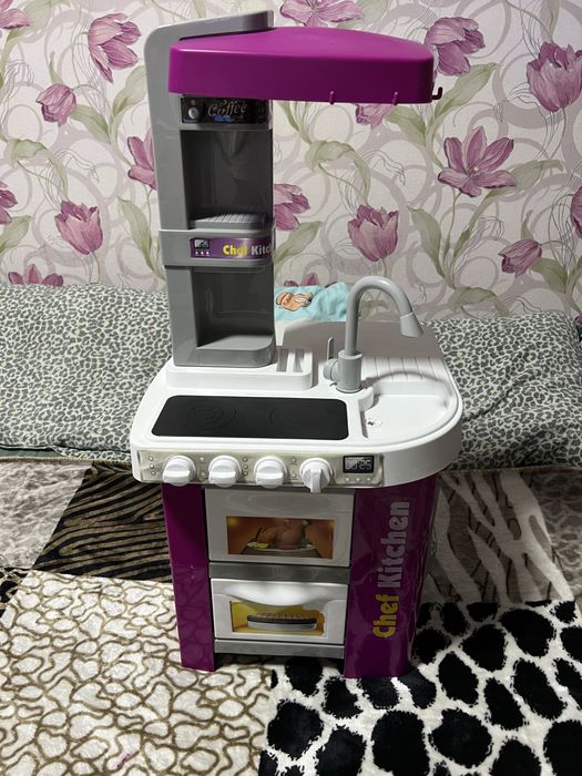 Продам детскую кухню