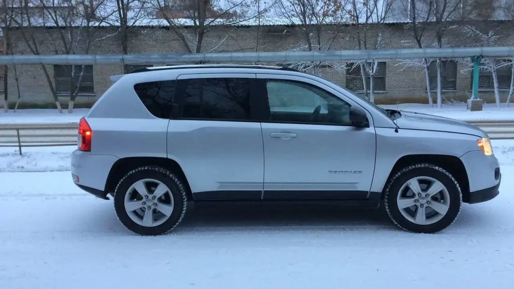 Автомашина Jeep Compass