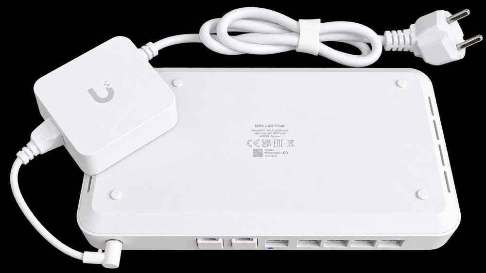 Ubiquiti UniFi Cloud Gateway Fiber UCG-Fiber 10G – No Storage