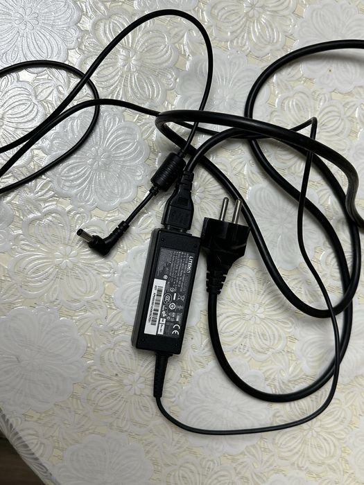 Ноутбук ACER в рабочем состоянии