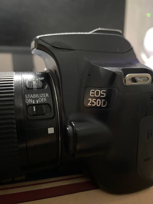 Факат срочьно сотилади! Canon 250D 4K 18-55 mm