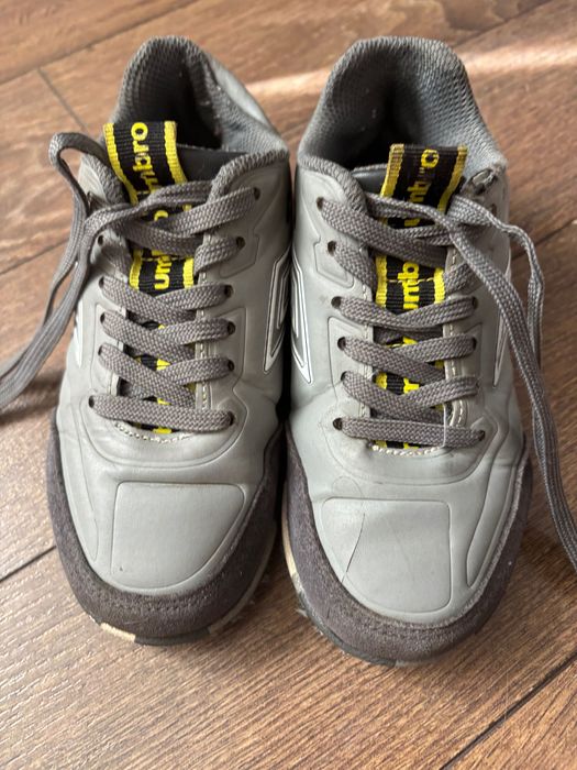 Детски спортни обувки