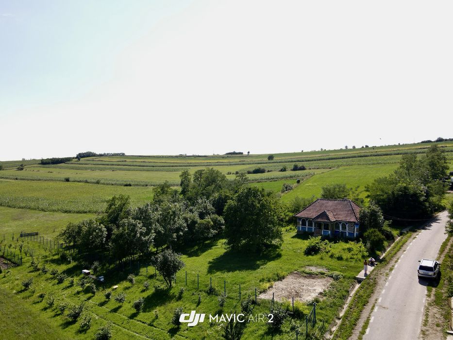 Vând teren intravilan 1.132 mp în Mociu cu constructie veche
