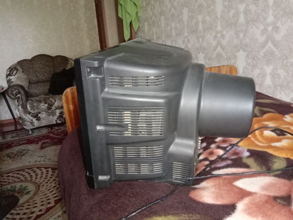 Продам телевизор