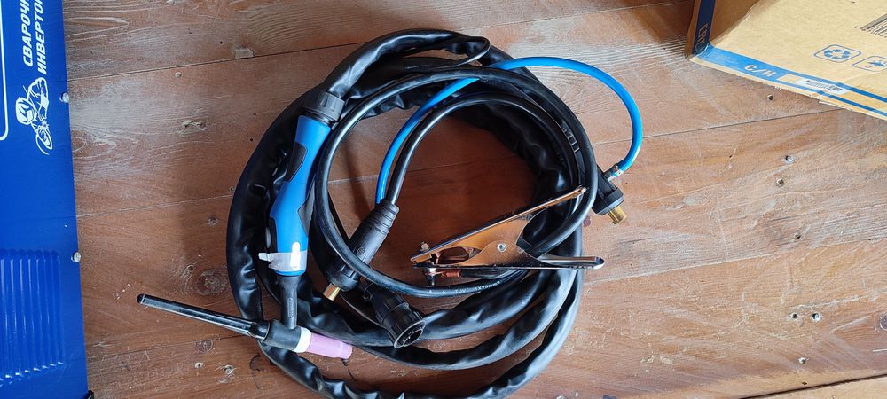 Сварочный аппарат (в идеальном состоянии, в коробке.)