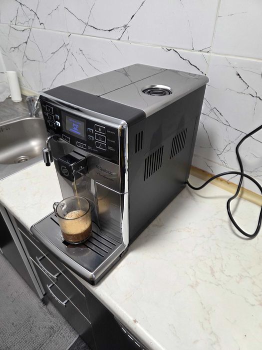 Espressor Automat Saeco PicoBaristo HD8924 Aparat Cafea Boabe Philips
