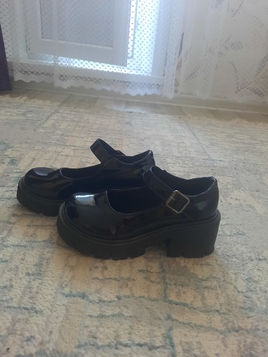 Туфли лакированные