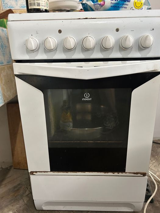 Готварска печка Indesit