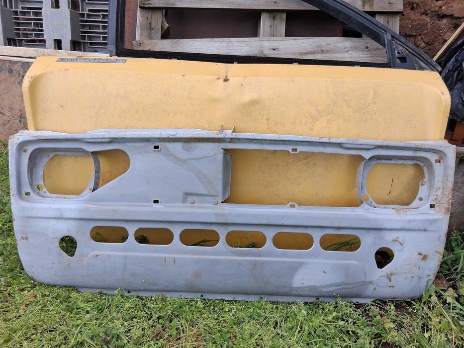 Предна маска за Застава GT55.