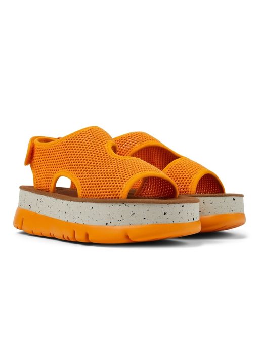 Нови с кутия сандали Camper