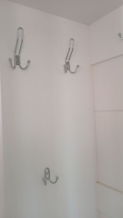 Продам прихожу новая