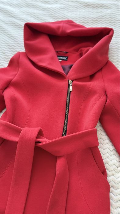 Продам женское пальто