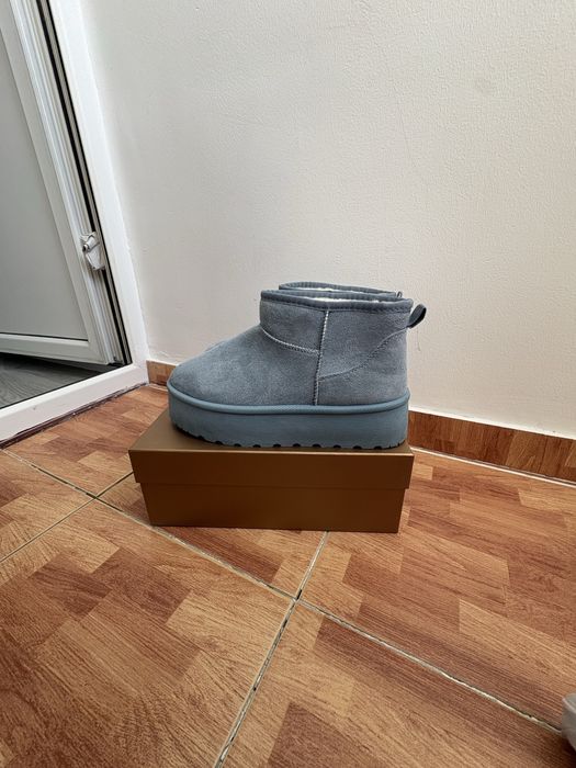 Продам женские угги