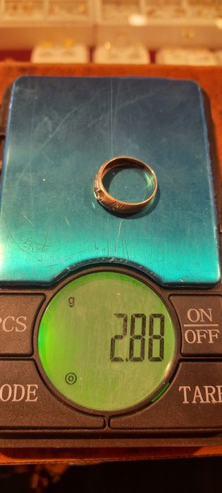 Тилла узуклар цепочка ва халкалар сотилади