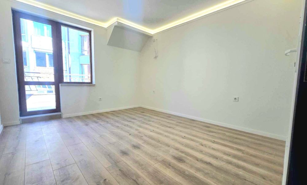 Продава се Едностаен апартамент в Варна, Цветен квартал - 25 кв.м за 3196 €/кв.м - Снимка #2