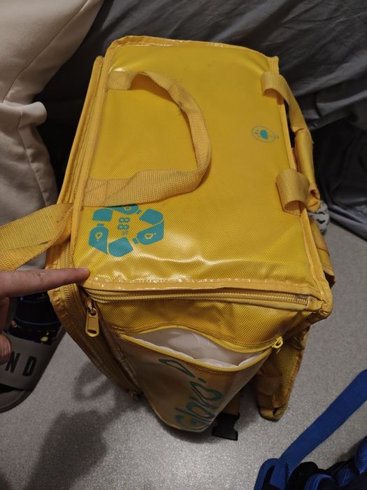 Ghiozdan Glovo curier