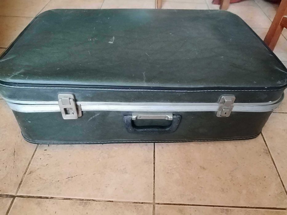 Куфари различни модели