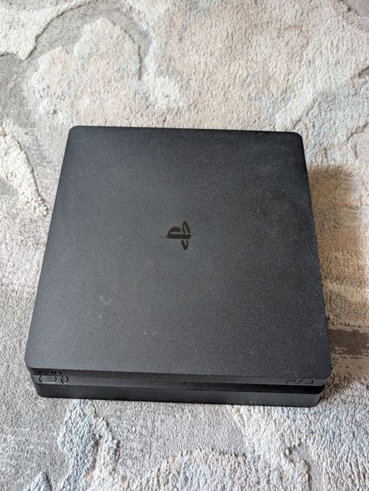 Playstation 4 - 500GB