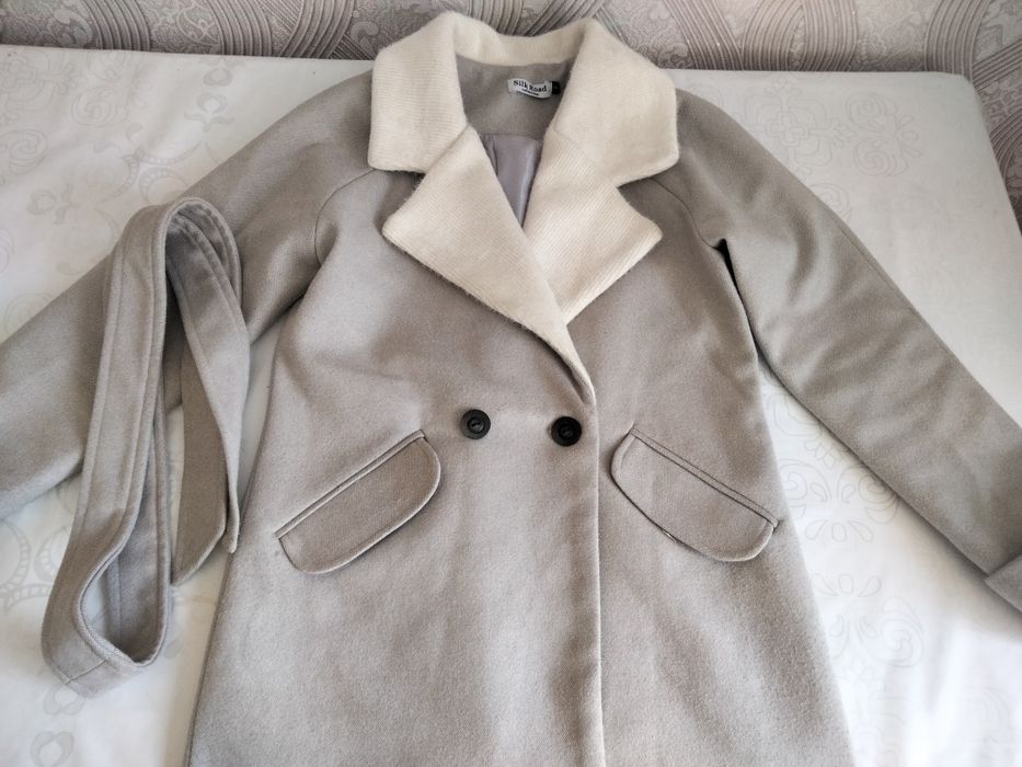 Куртка и пальто сатылады