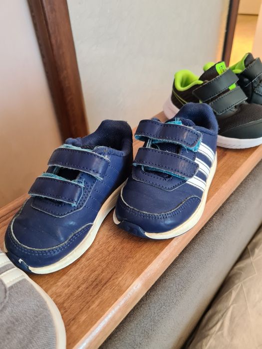 Маратонки за момче от 21,22 номер