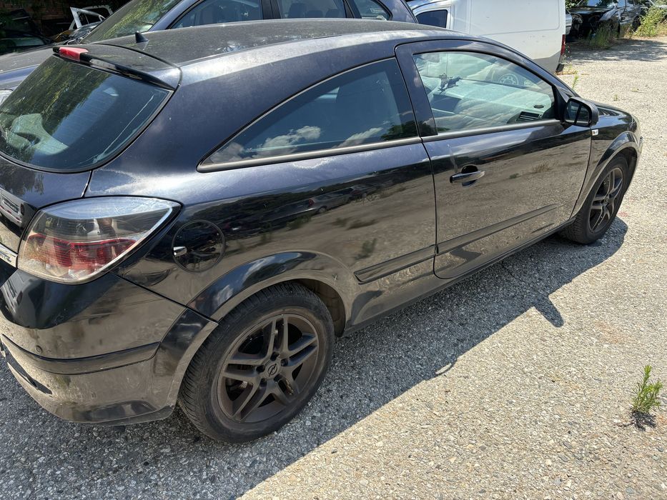 Opel Astra GTC на части