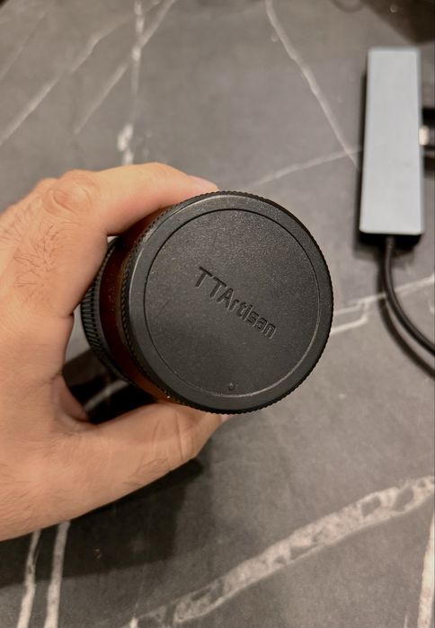 Продам объектив TTARTISAN 56mm для Sony