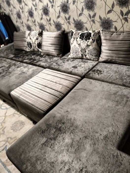 Зальный  мягкий уголок