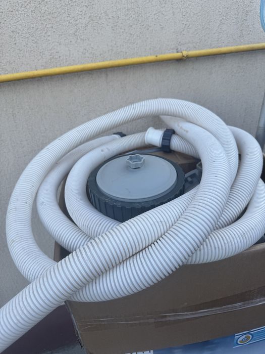 Piscina  cu cadru metalic 4m x 2m x 1m