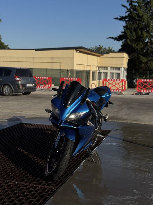 Yamaha YZF R125 2010