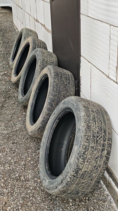 Шины летние 215/55/17