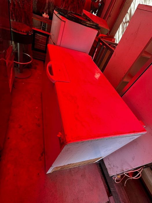 Иноксов хладилник,ракли и витрини