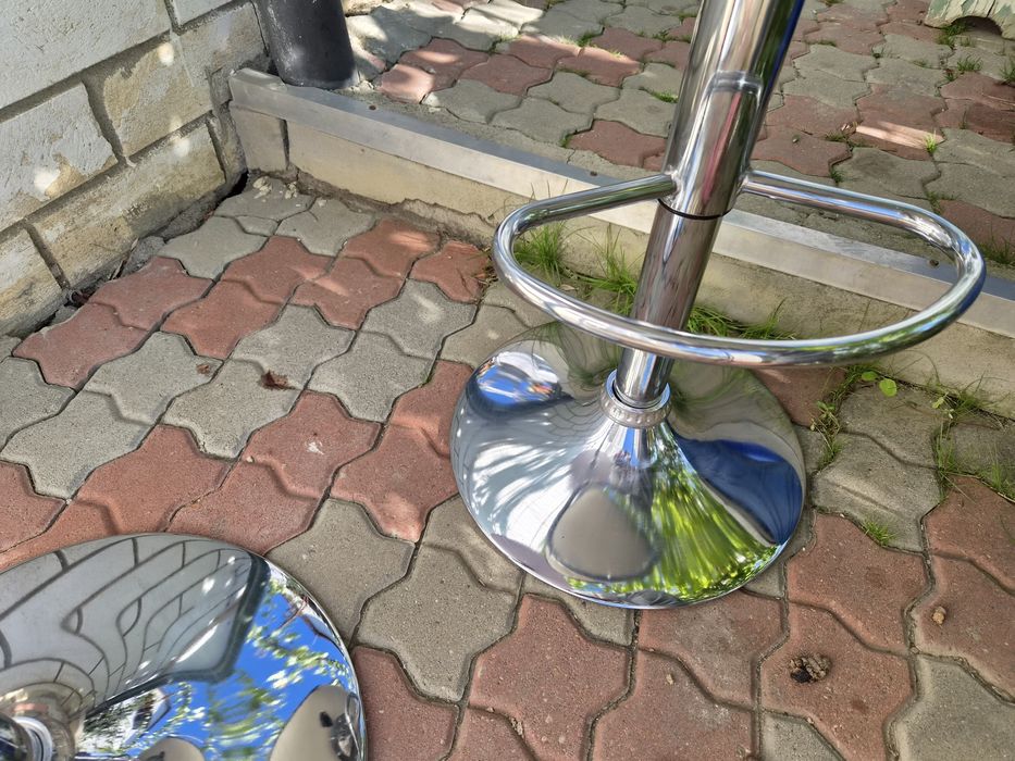 Set masa cu scaune bar