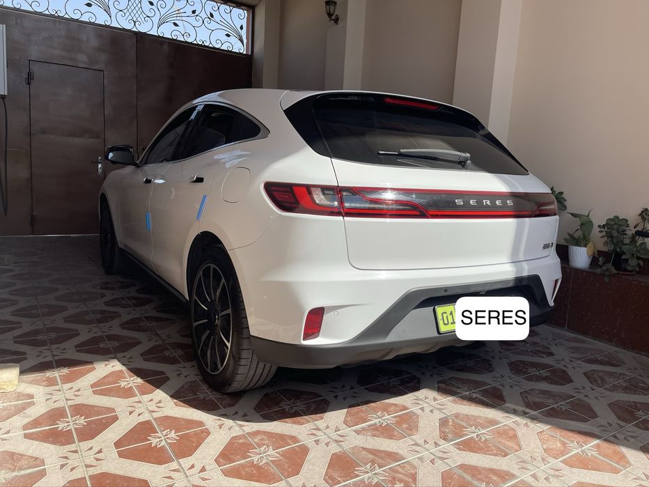 SERES (Aito) 5 EV (europe) AWD