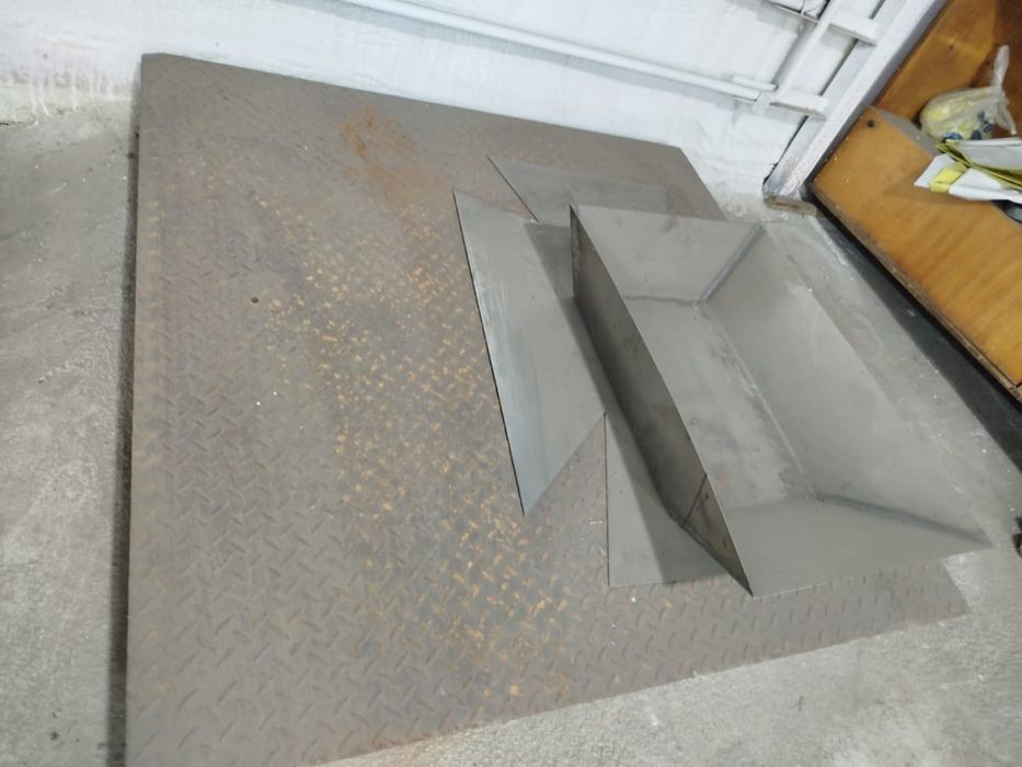 Весы,платформа 1,5/1,5.