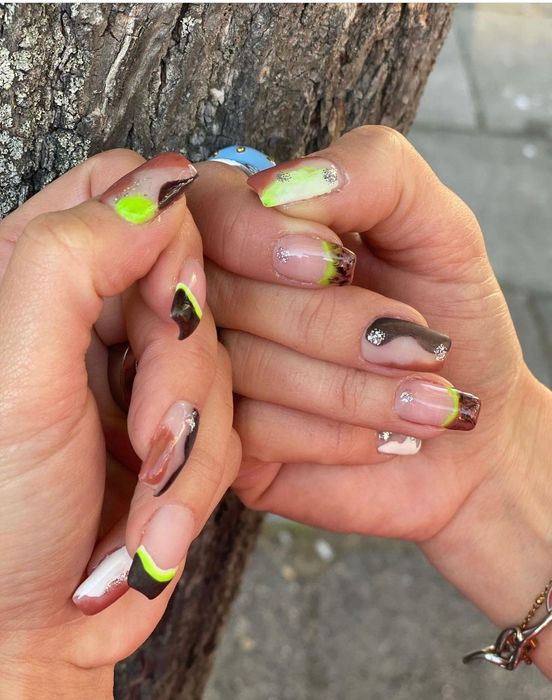 Manichiura-Pedichiură ojă semipermanent OPI  Coafat-Tuns