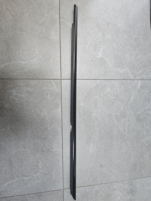 Водобранна лайсна - задна дясна врата